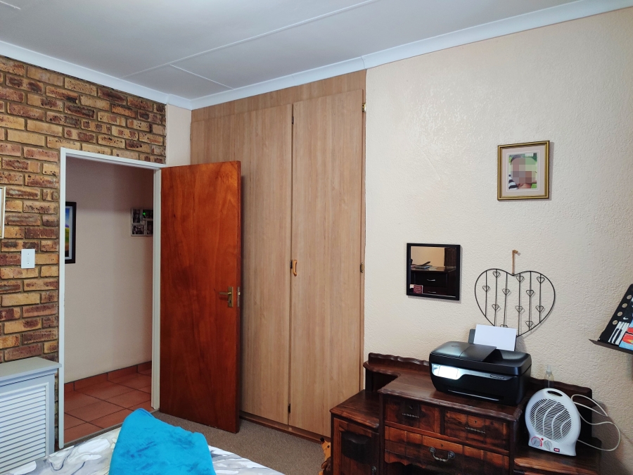3 Bedroom Property for Sale in Wilkoppies North West